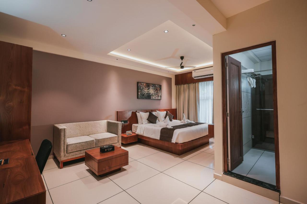 Fortview Suites Kāsaragod Екстериор снимка